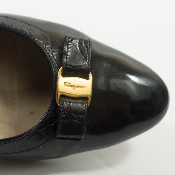 Salvatore Ferragamo Patent Leather Bow Flats - Women's Size 7 C Wide - Black - Picture 10 of 10